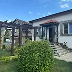 فيلة Mia Maria