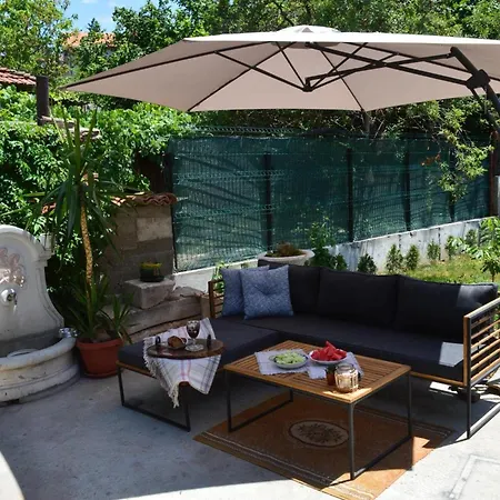 Mia Maria Villa