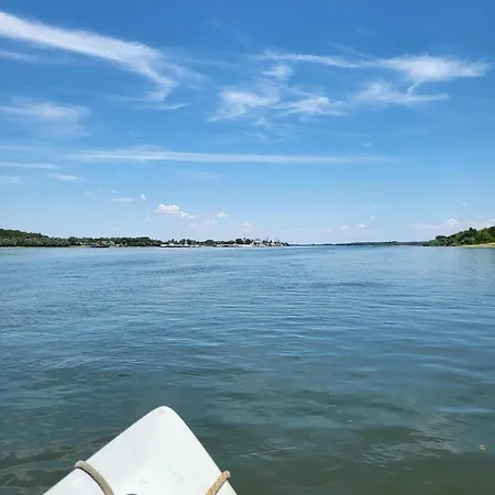 ヴィラ Mia Maria Tutrakan